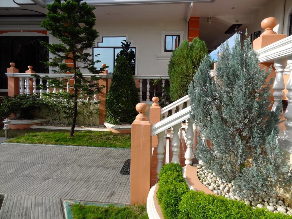 The Executive Villa Inn & Suites Davao Екстер'єр фото