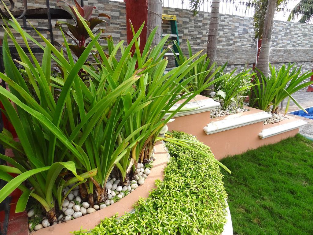 The Executive Villa Inn & Suites Davao Екстер'єр фото