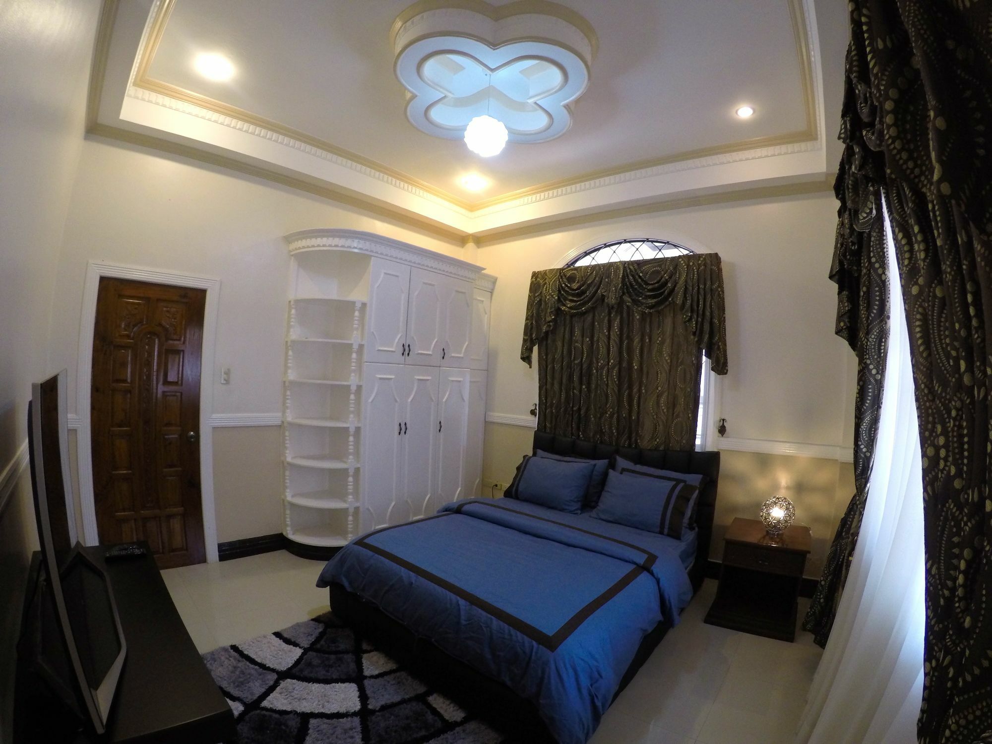 The Executive Villa Inn & Suites Davao Екстер'єр фото