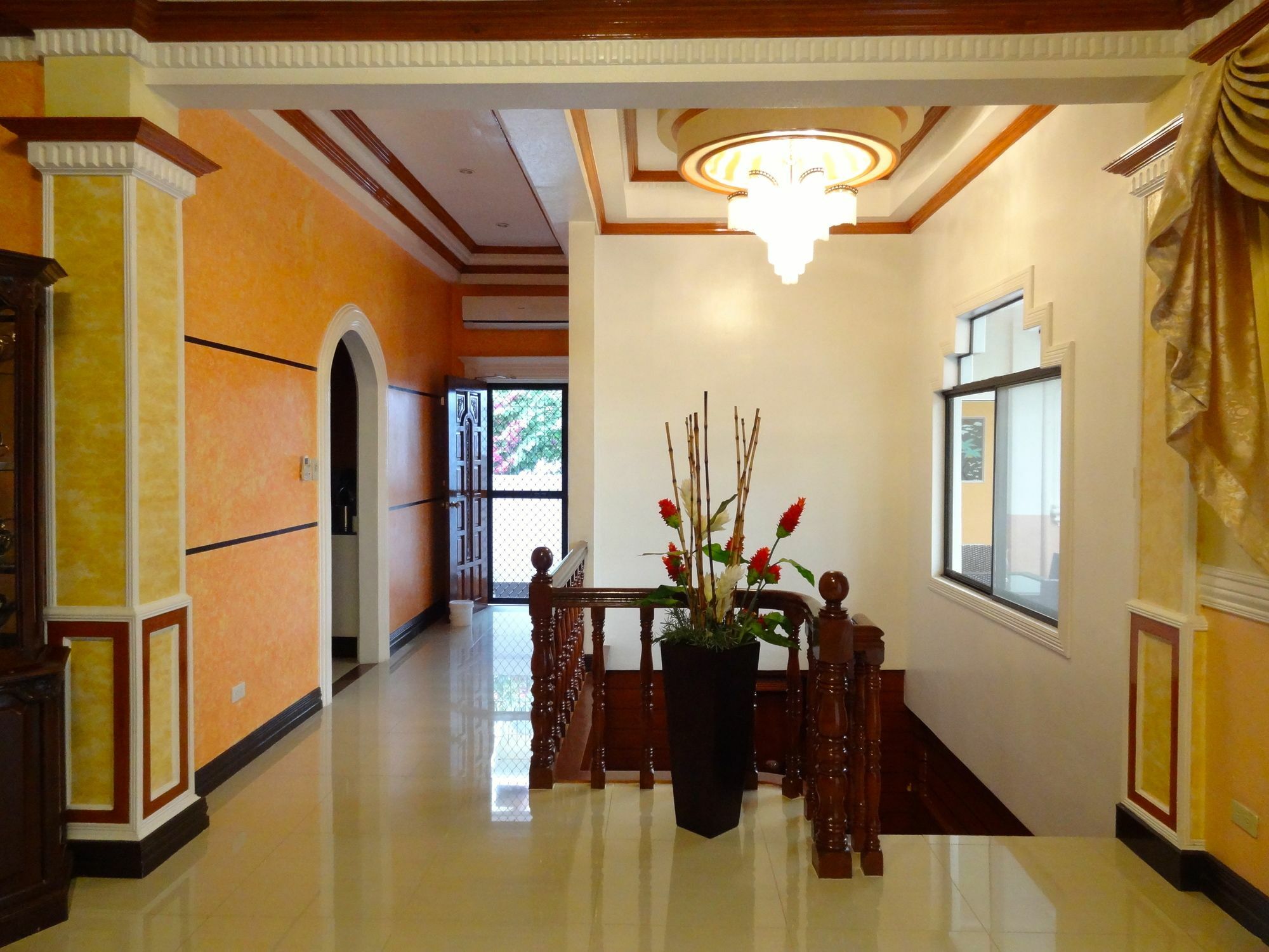 The Executive Villa Inn & Suites Davao Екстер'єр фото