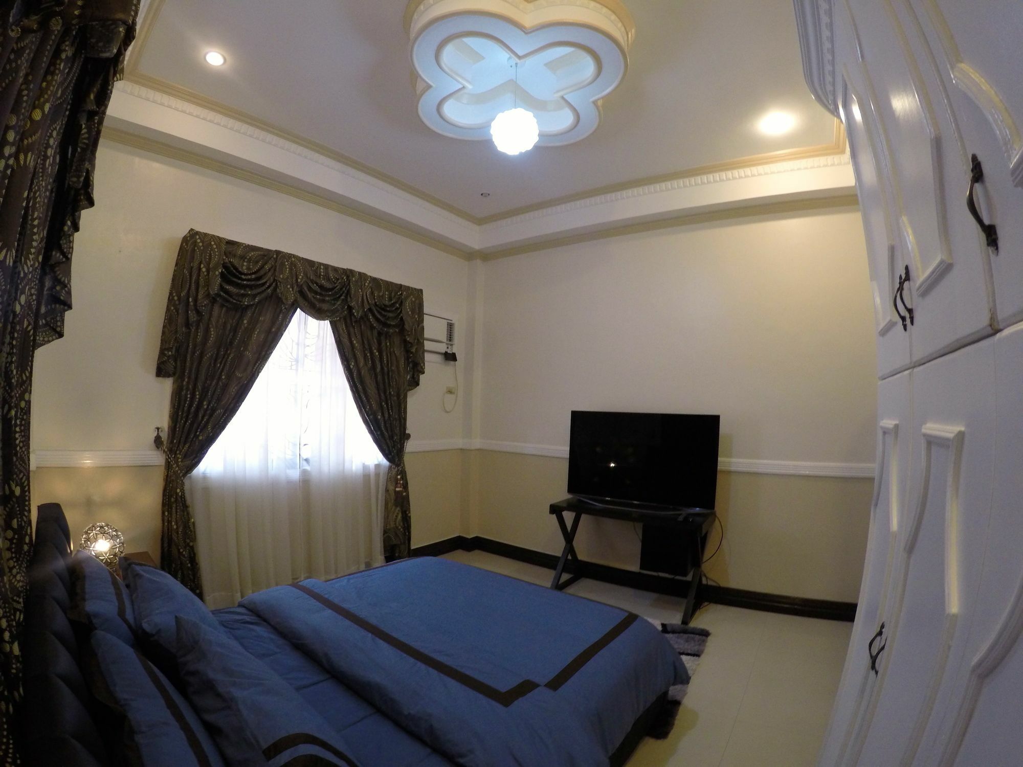 The Executive Villa Inn & Suites Davao Екстер'єр фото